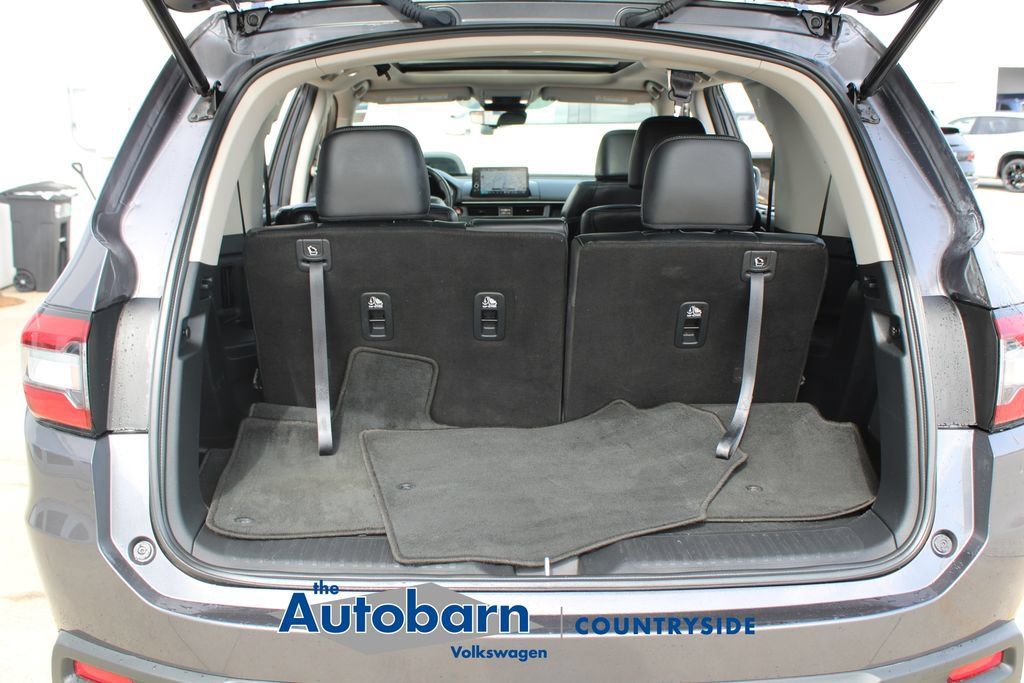 Used 2023 Honda Pilot Touring image 32