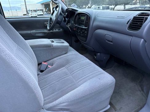 Used 2000 Toyota Tundra SR5 image 12