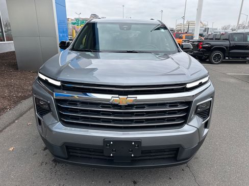 New 2026 Chevrolet Traverse LT image 2