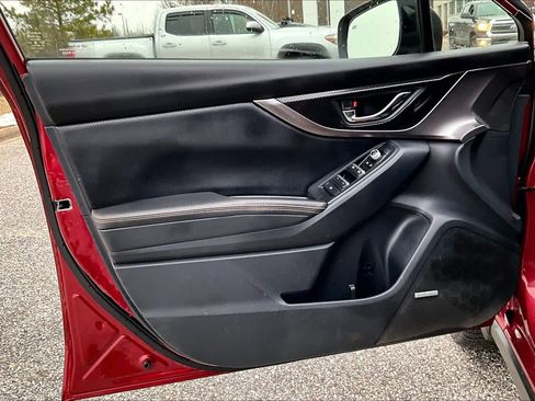 Used 2019 Subaru Crosstrek 2.0i Limited w/ Moonroof Package w/Navigation image 22