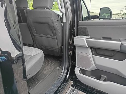Used 2026 Ford F250 XLT w/ XLT Premium Package AWD/4WD image 11