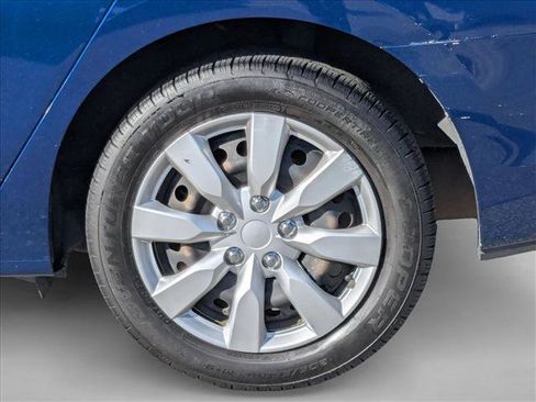 Used 2018 Nissan Sentra S image 24