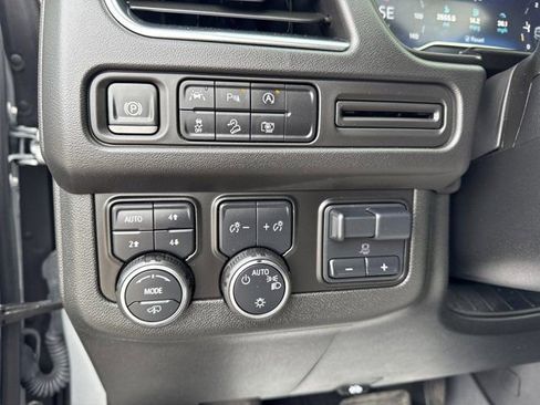 Used 2024 Chevrolet Tahoe Z71 w/ Z71 Off-Road Package image 26