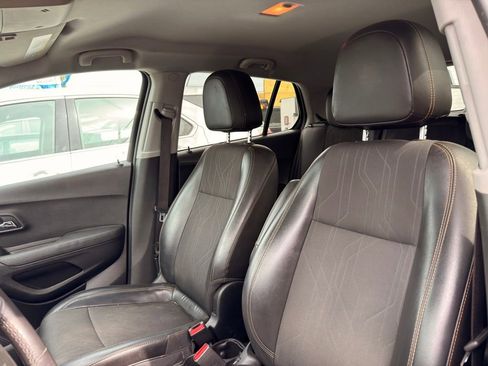 Used 2018 Chevrolet Trax LT w/ Driver Confidence Package FWD image 11