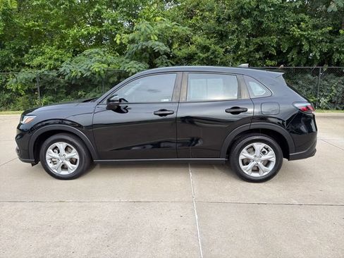 Used 2024 Honda HR-V LX image 2