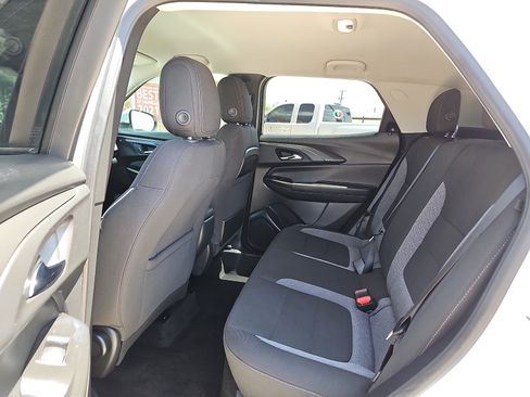 Used 2025 Chevrolet TrailBlazer LT FWD image 8