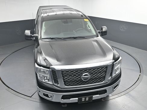 Used 2017 Nissan Titan SV image 32