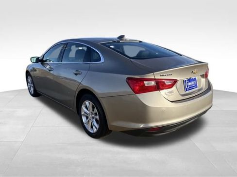 Used 2025 Chevrolet Malibu LT image 7