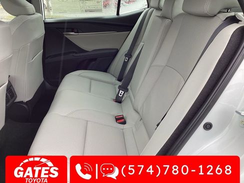 New 2026 Toyota Camry Hybrid AWD/4WD image 8
