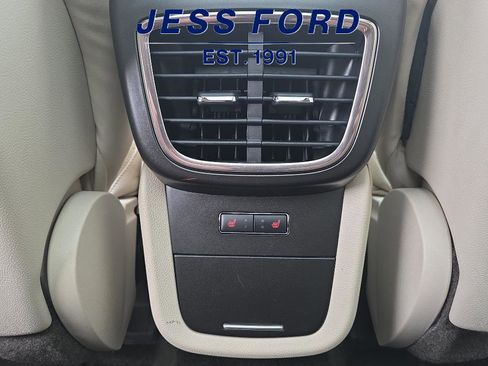 Used 2016 Lincoln MKX Reserve w/ Luxury Package image 14