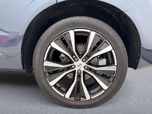 Used 2024 Volvo XC60 B5 Plus w/ Climate Package AWD/4WD image 26