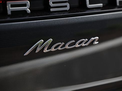 New 2026 Porsche Macan image 15