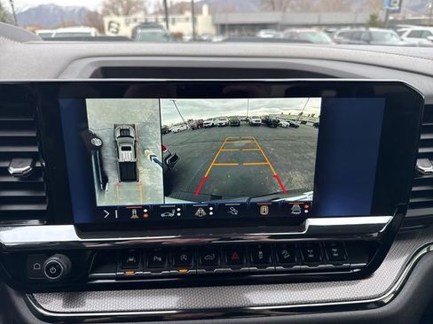 Used 2025 Chevrolet Silverado 1500 ZR2 w/ Technology Package image 29