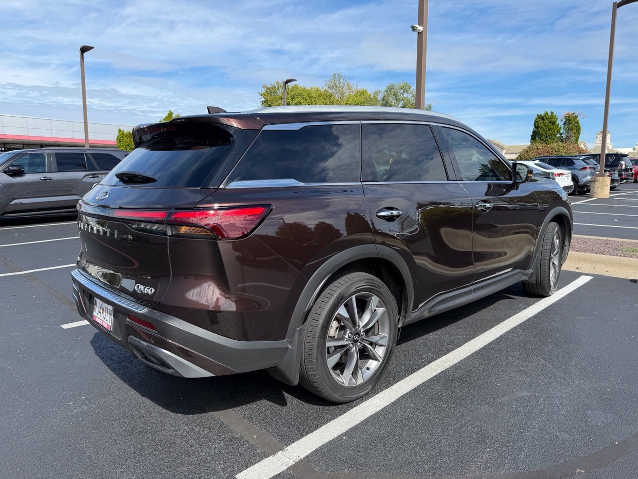 Used 2022 INFINITI QX60 Luxe w/ Cargo Package AWD/4WD image 3