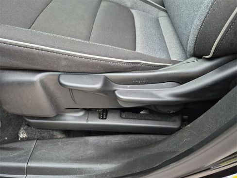 Used 2024 Chevrolet TrailBlazer LT image 12