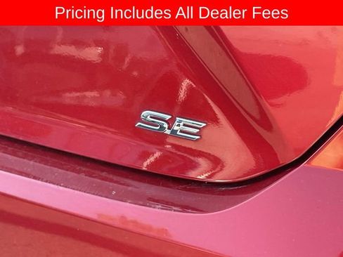 Used 2025 Toyota Camry SE FWD image 8