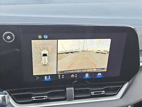 New 2026 Chevrolet Equinox LT w/ Safety and Technology Package image 13