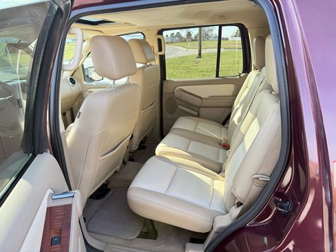 Used 2007 Ford Explorer Eddie Bauer image 20