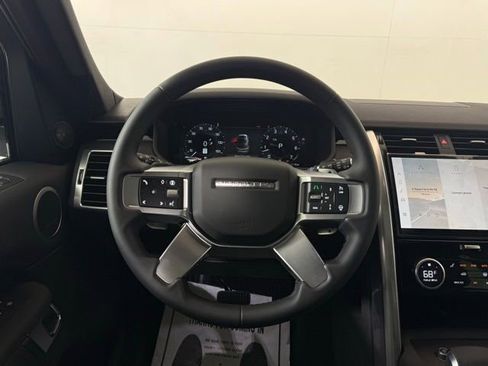New 2026 Land Rover Discovery S image 27