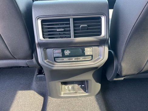 New 2026 Volkswagen Atlas SE AWD/4WD image 10