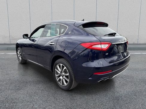 Used 2019 Maserati Levante GranLusso AWD/4WD image 5