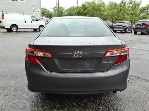 Used 2014 Toyota Camry FWD image 4