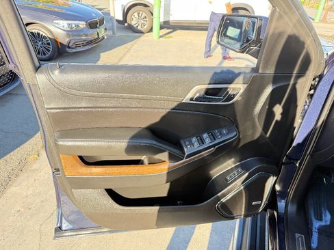 Used 2018 GMC Yukon Denali w/ Denali Ultimate Package image 9