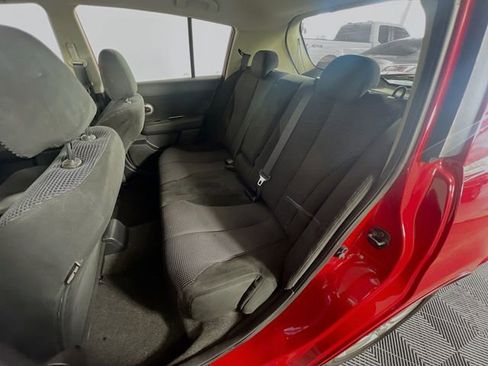 Used 2010 Nissan Versa Hatchback w/ Premium Pkg FWD image 26