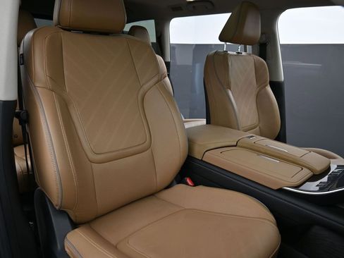 Used 2025 INFINITI QX80 Luxe AWD/4WD image 21