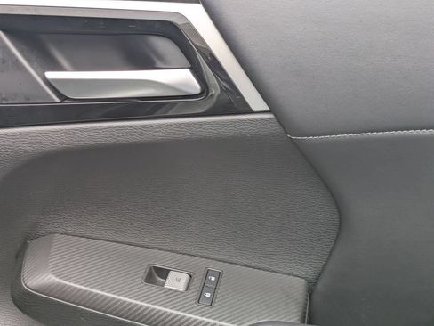 Used 2025 Mitsubishi Outlander SE AWD/4WD image 34