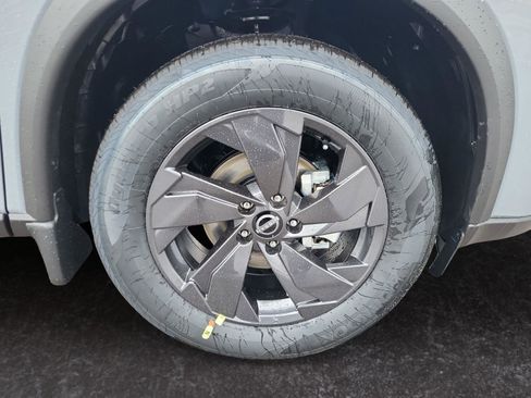 New 2026 Nissan Rogue SV w/ Cold Weather Package AWD/4WD image 29