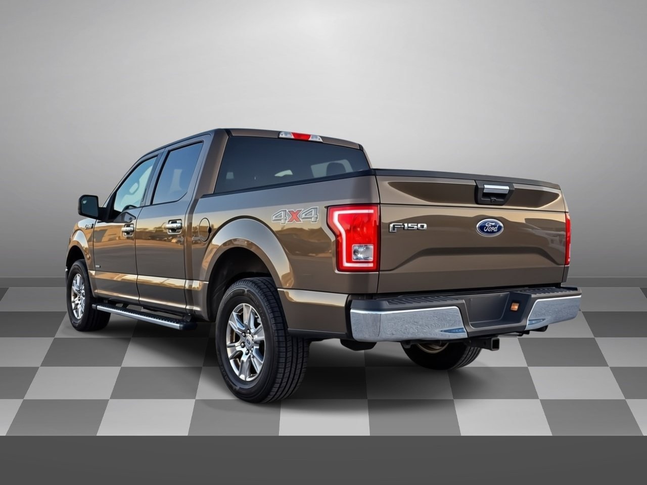 Used 2016 Ford F150 XLT w/ Equipment Group 301A Mid AWD/4WD image 4
