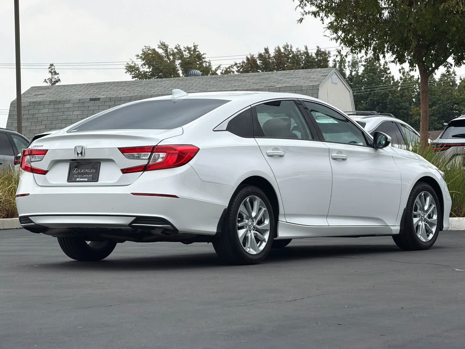Used 2019 Honda Accord LX image 2