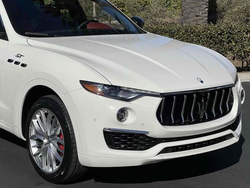 Used 2022 Maserati Levante GT image 37
