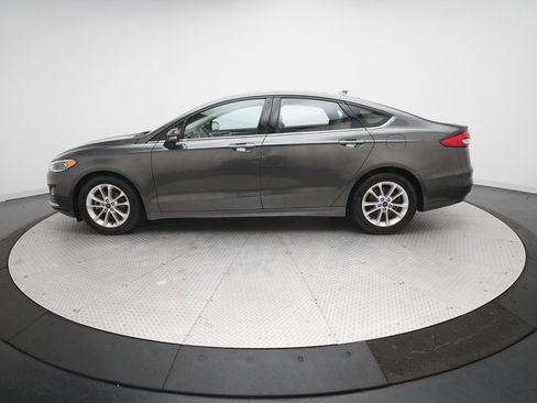 Used 2020 Ford Fusion SEL image 25