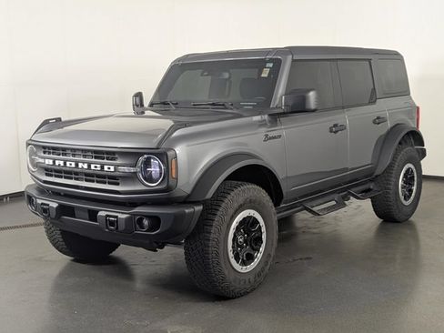 Used 2024 Ford Bronco Black Diamond w/ Sasquatch Package AWD/4WD image 4