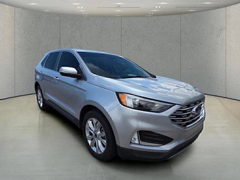 Used 2023 Ford Edge Titanium AWD/4WD image 7
