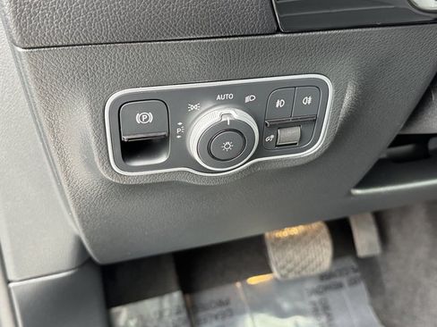 Used 2026 Mercedes-Benz GLA 250 4MATIC image 18