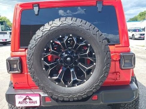 Used 2021 Jeep Wrangler Unlimited Sahara w/ Uconnect 4C Nav & Sound Group image 20