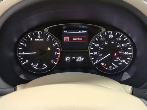 Used 2015 Nissan Altima 2.5 SV image 32