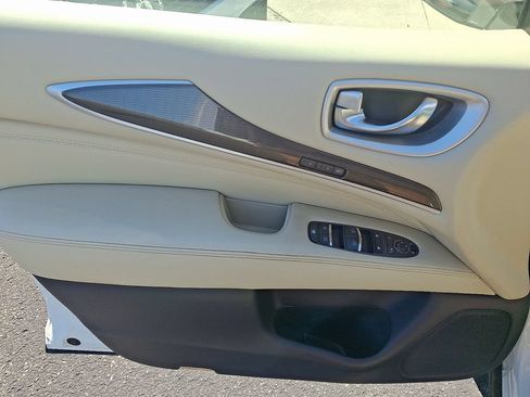 Used 2020 INFINITI QX60 Luxe w/ Essential Package AWD/4WD image 13