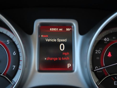 Used 2017 Dodge Journey SXT w/ Comfort/Convenience Group FWD image 24