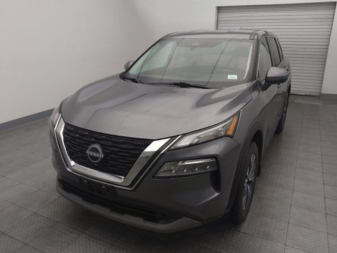 Used 2022 Nissan Rogue SV image 15