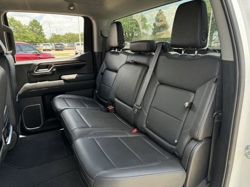 Used 2023 GMC Sierra 1500 SLT w/ SLT Premium Package AWD/4WD image 28