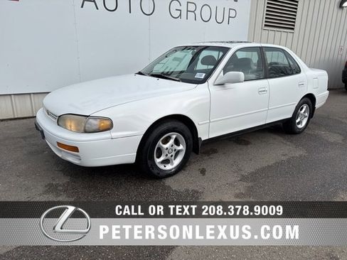 Used 1996 Toyota Camry LE image 7
