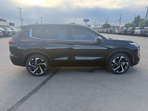 Used 2023 Mitsubishi Outlander SEL AWD/4WD image 11