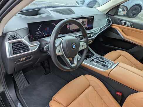 Used 2023 BMW X7 xDrive40i w/ Premium Package image 14