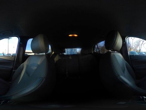 Used 2025 Buick Encore GX Preferred image 40