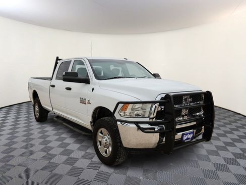 Used 2014 RAM 2500 Tradesman w/ Chrome Appearance Group AWD/4WD image 6