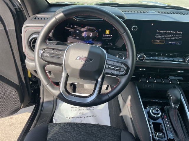 Used 2024 Chevrolet Colorado Z71 w/ Z71 Convenience Package 2 AWD/4WD image 23